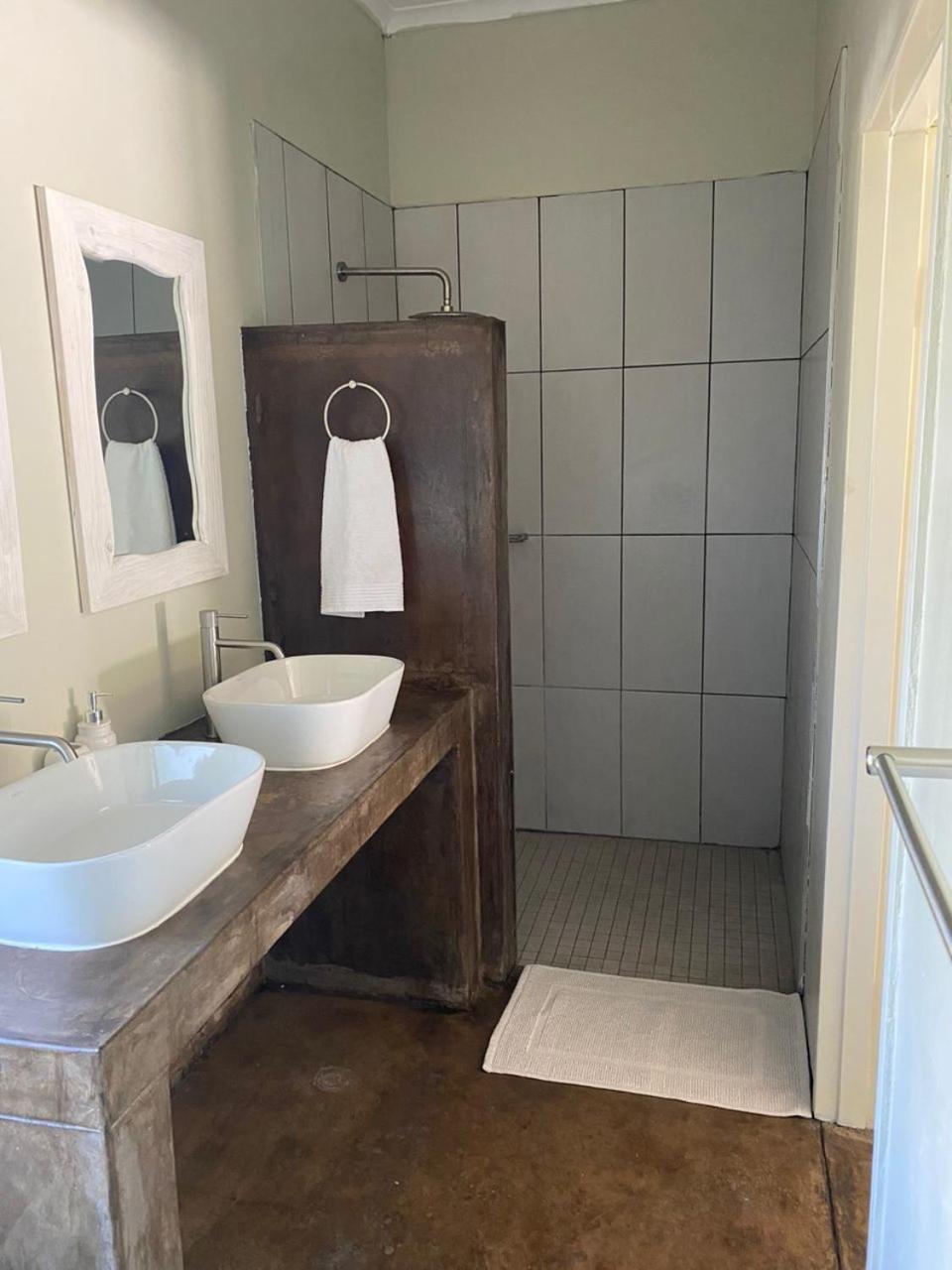 Otavi Olienhoff Guesthouse And Rest Camp מראה חיצוני תמונה