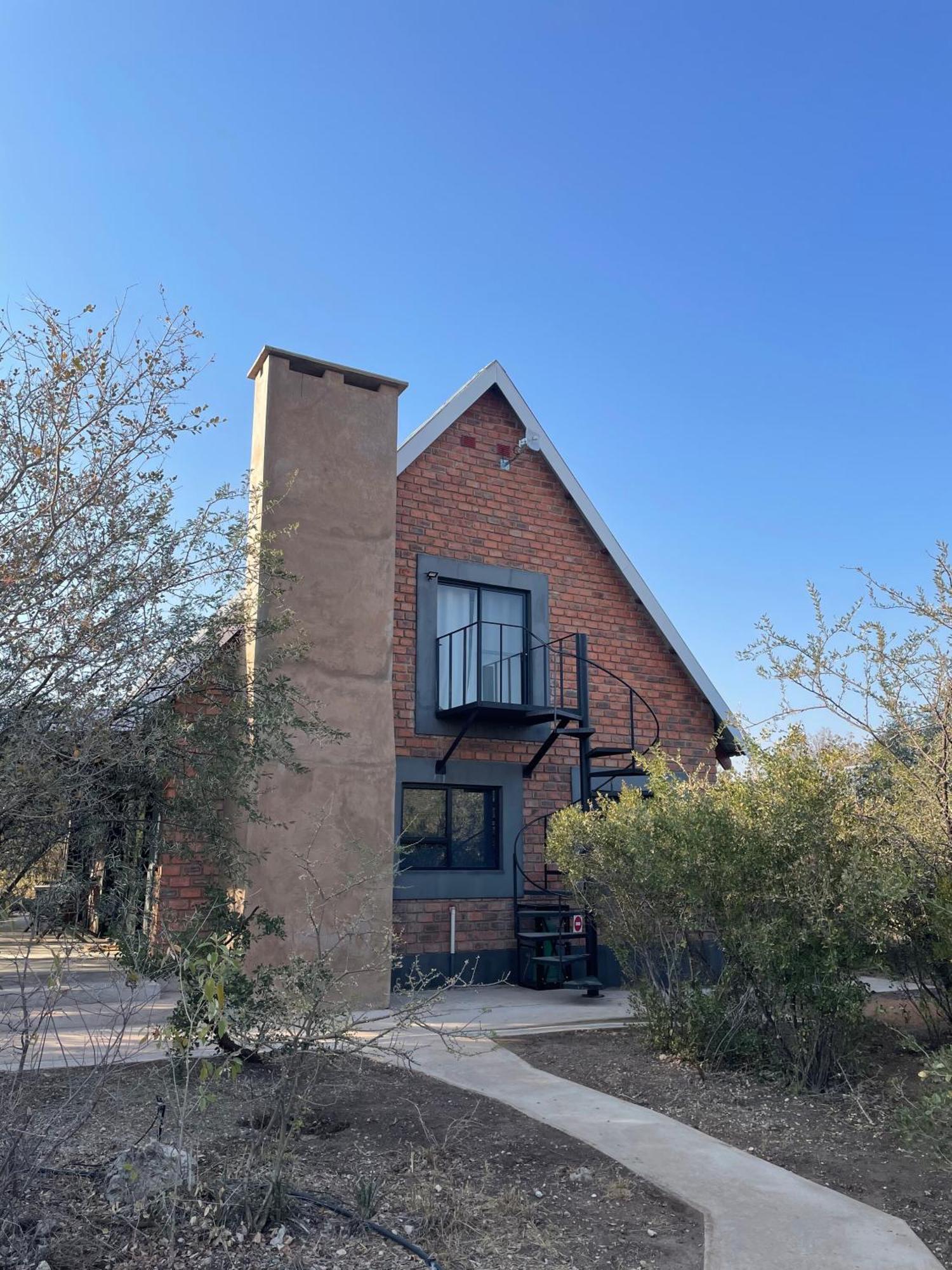 Otavi Olienhoff Guesthouse And Rest Camp מראה חיצוני תמונה